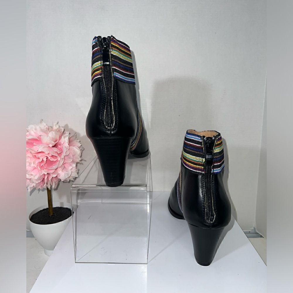 NWOB Lostisy Boots - Picture 5 of 6